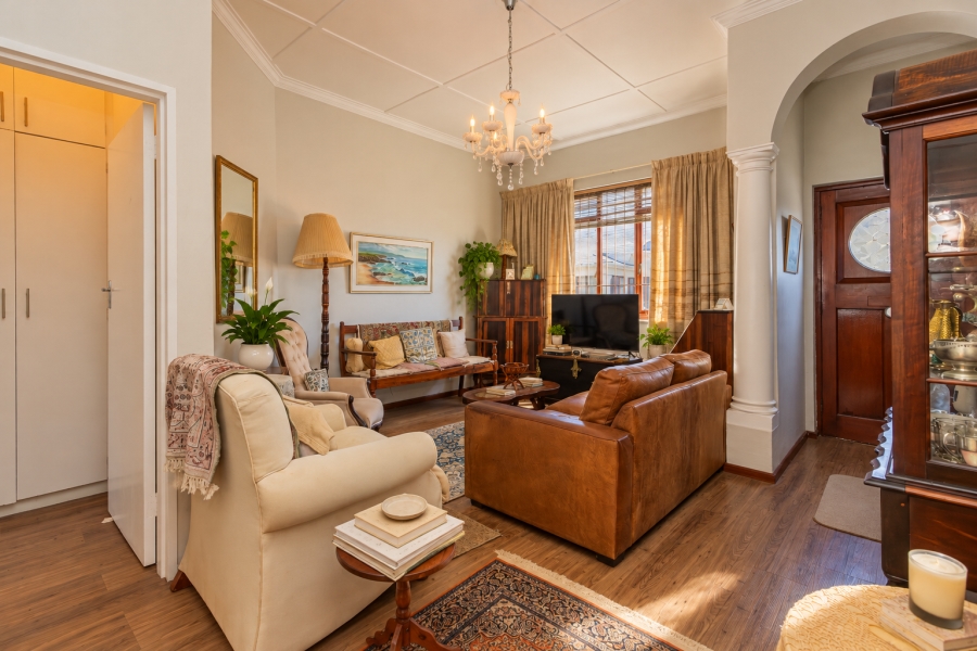 2 Bedroom Property for Sale in Green Point Western Cape